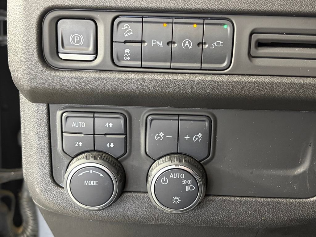 Used 2021 Chevrolet Tahoe Z71 AWD/4WD image 25