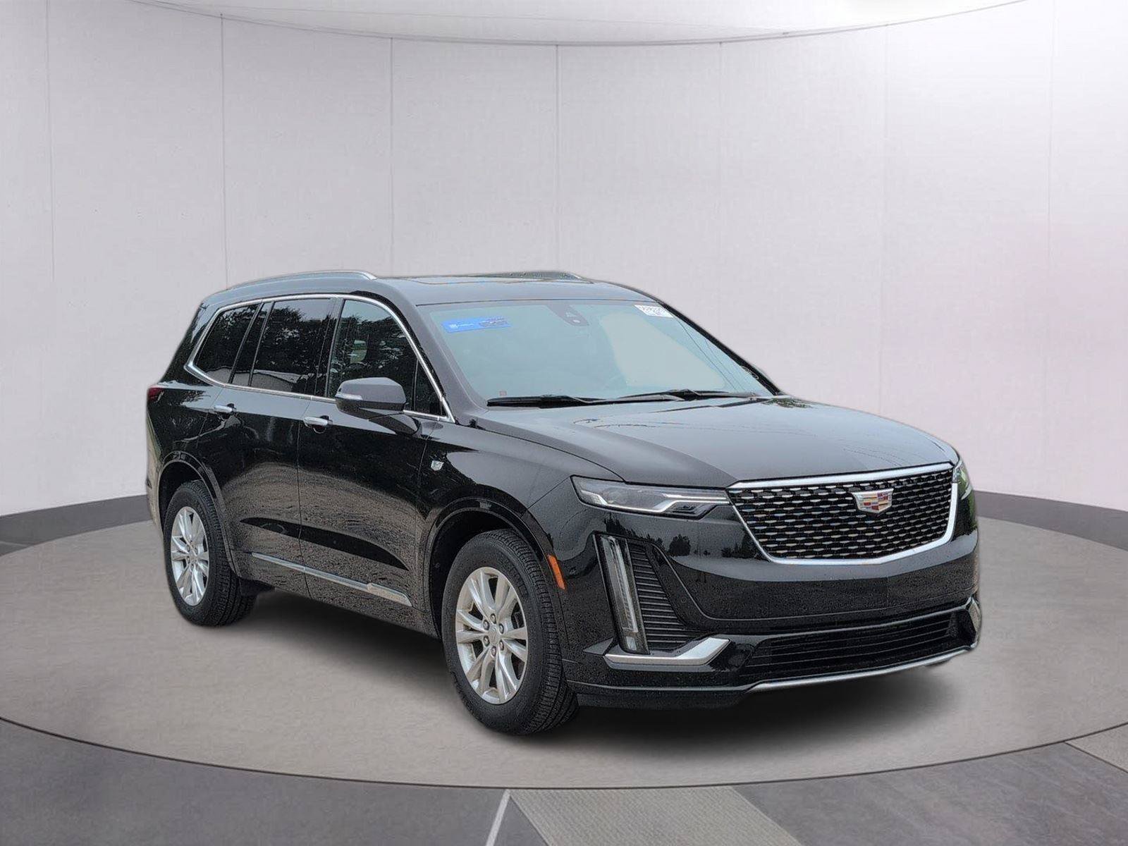 Certified 2024 Cadillac XT6 Luxury FWD image 9
