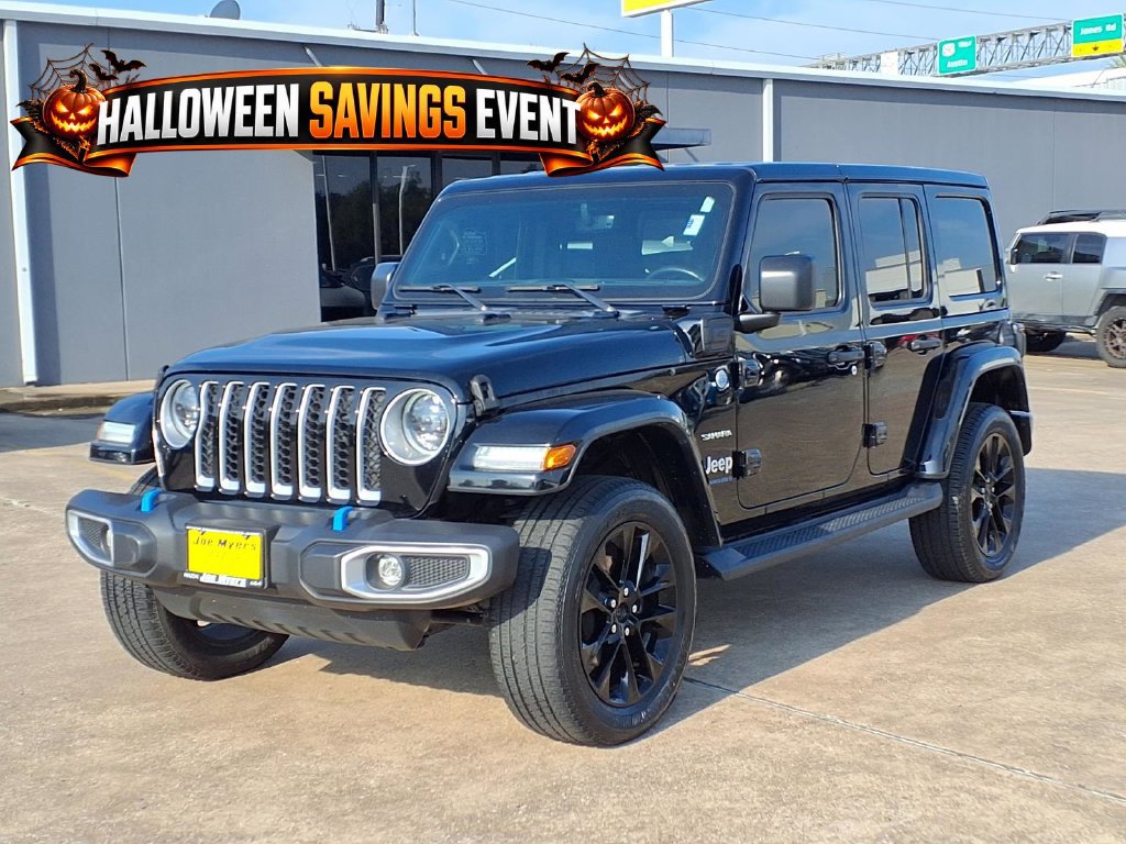 Used 2023 Jeep Wrangler Unlimited Sahara w/ Cold Weather Group AWD/4WD image 3