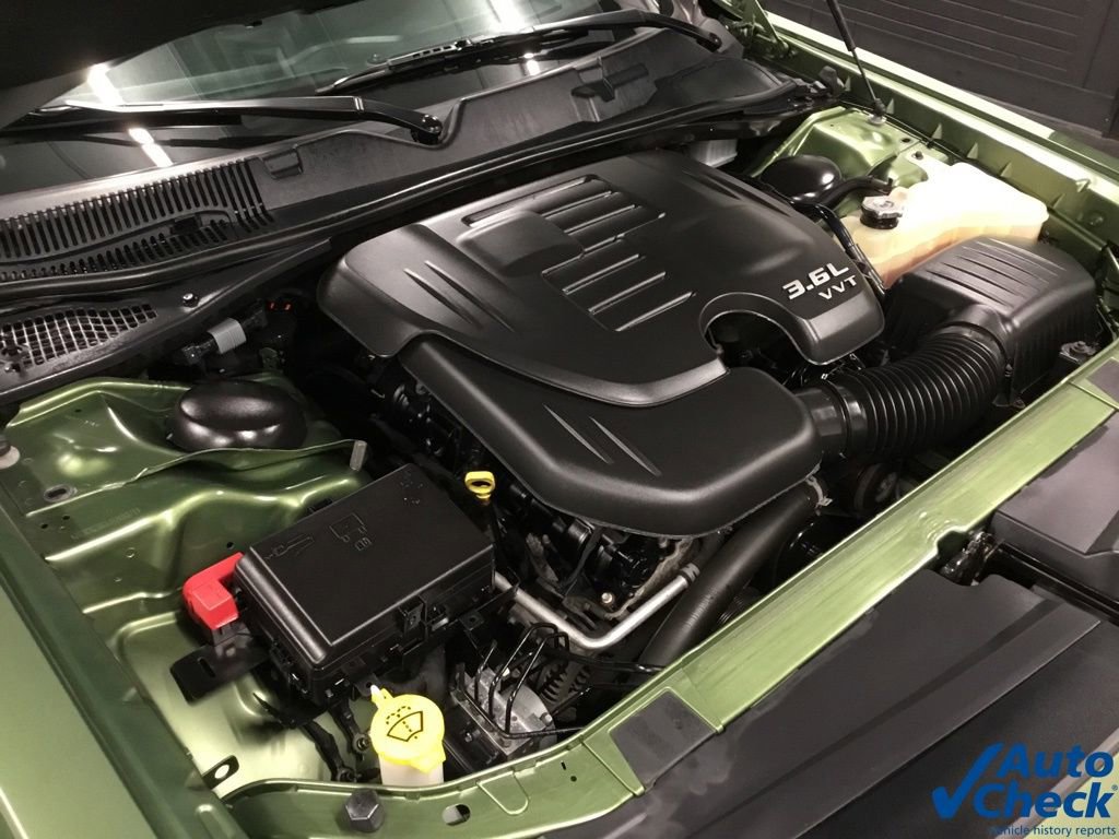 Used 2018 Dodge Challenger GT image 31