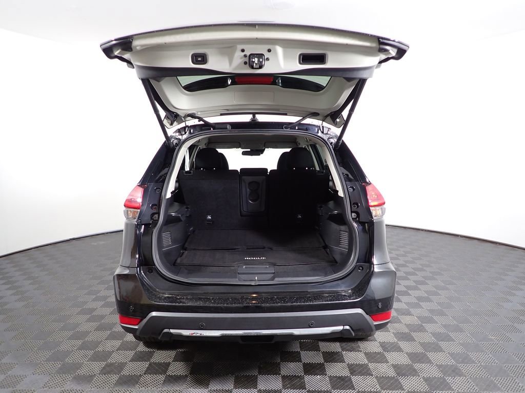 Used 2020 Nissan Rogue SV w/ Premium Package AWD/4WD image 17