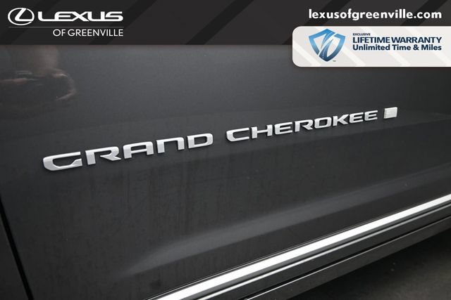 Used 2026 Jeep Grand Cherokee Summit AWD/4WD image 10