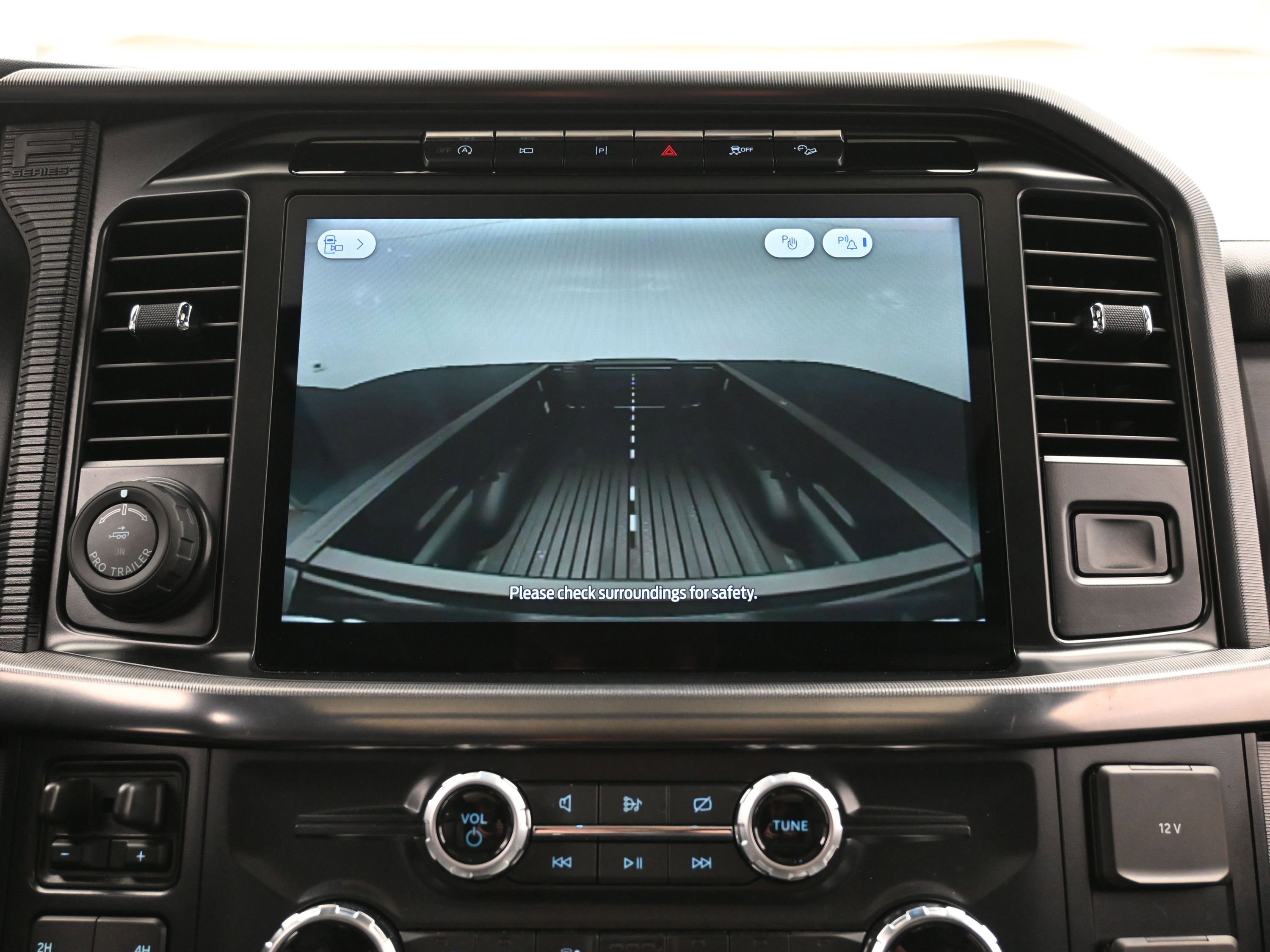 Used 2024 Ford F150 Platinum w/ Equipment Group 702A High image 32