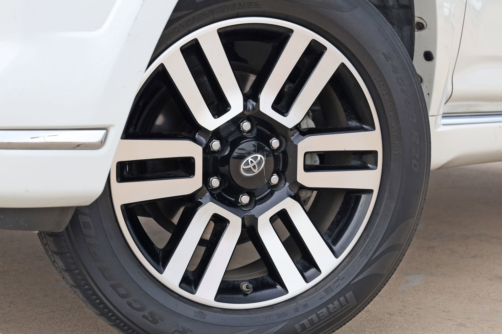Used 2019 Toyota 4Runner Limited AWD/4WD image 12