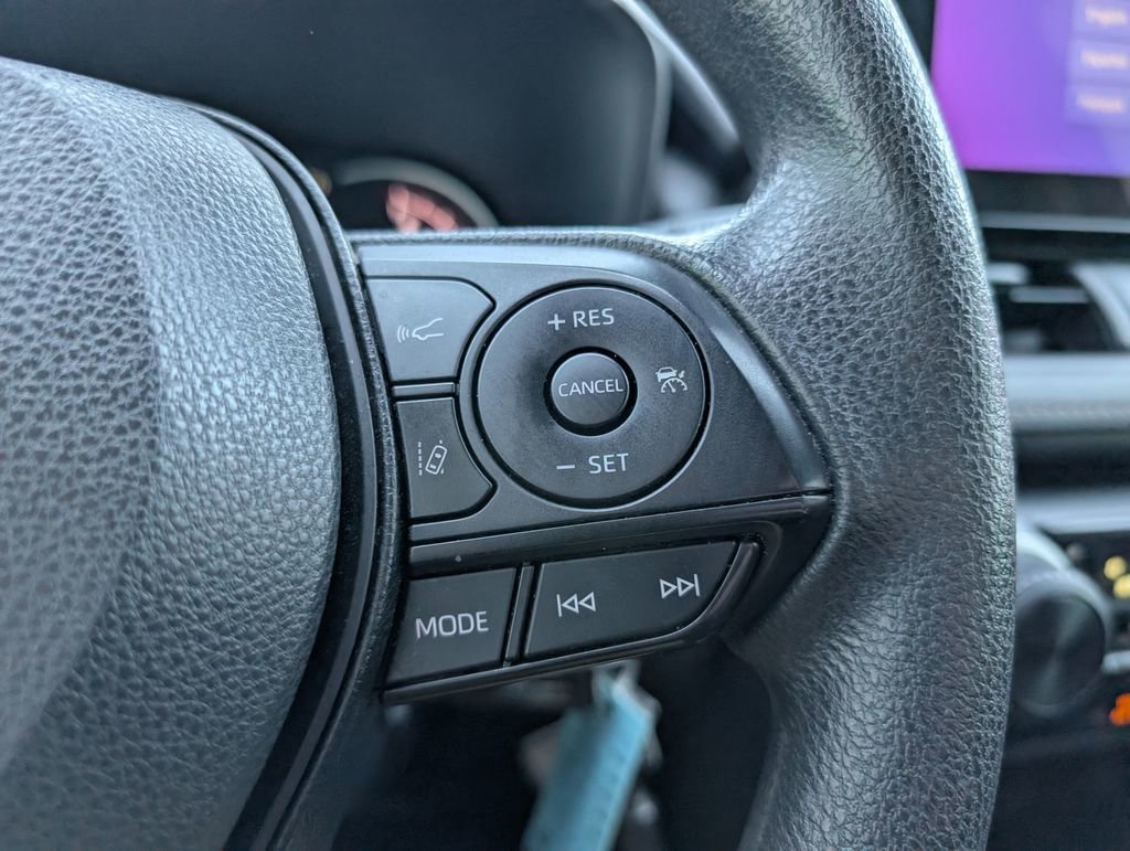 Used 2023 Toyota RAV4 LE image 16