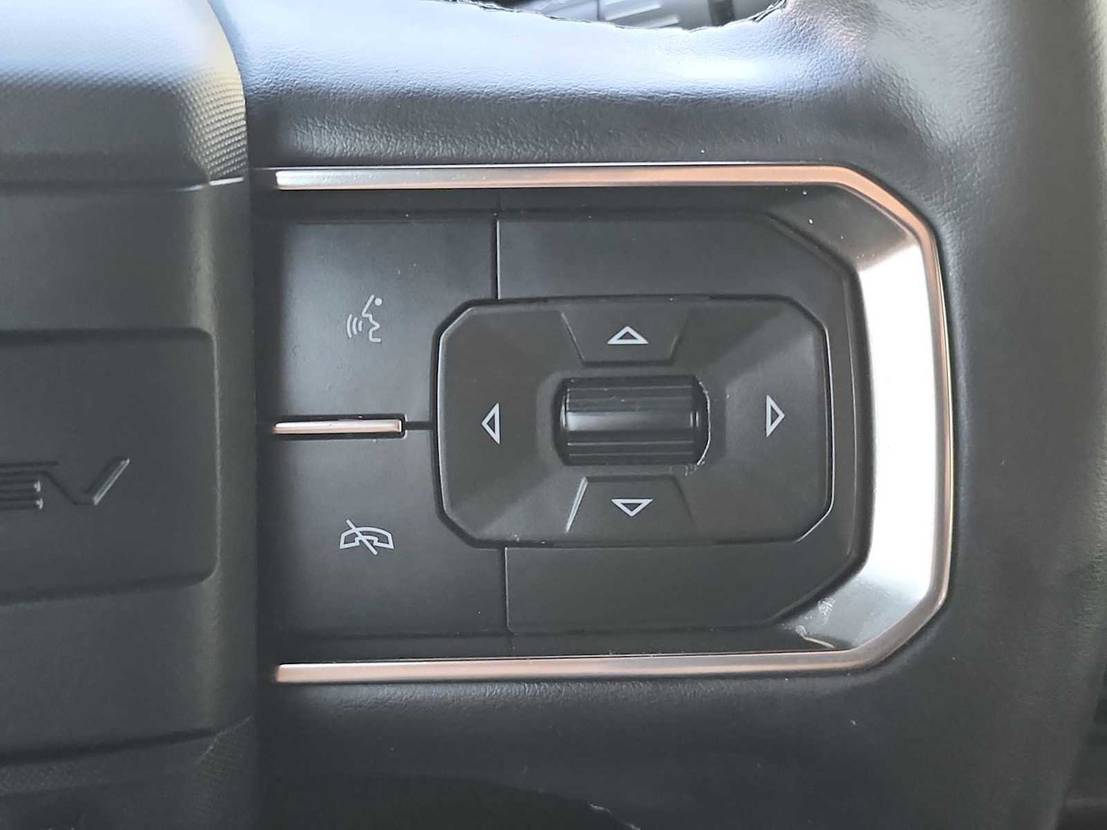 Used 2024 GMC Hummer EV 3X image 30