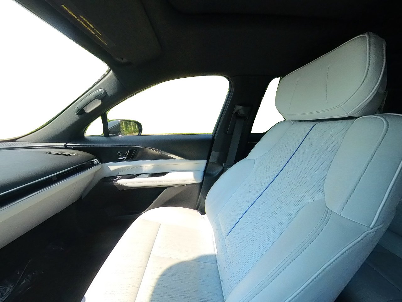 Used 2024 Cadillac Lyriq Luxury w/ LPO, Floor Liner Package image 65