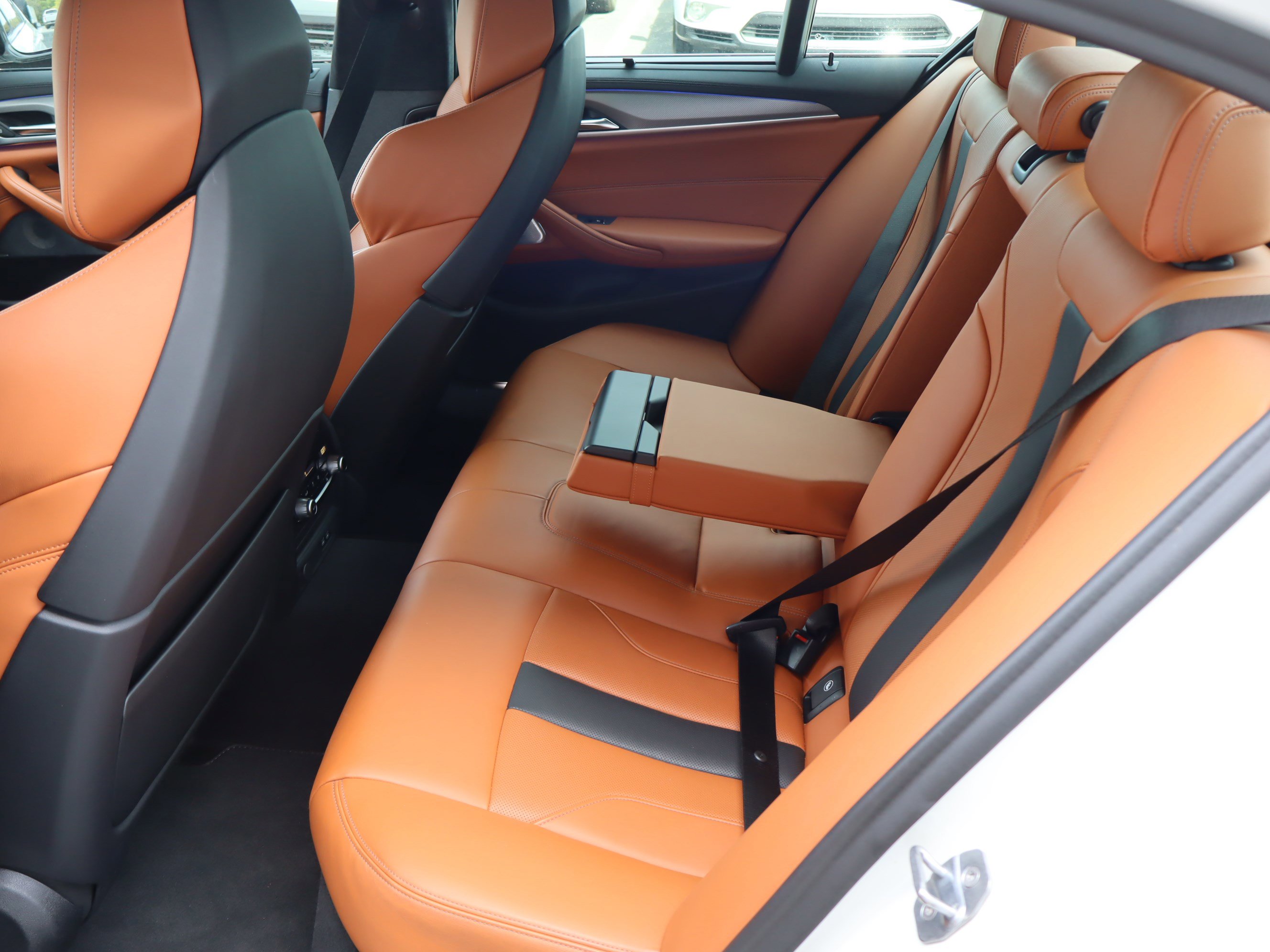 Used 2020 BMW M5 w/ Executive Package image 34