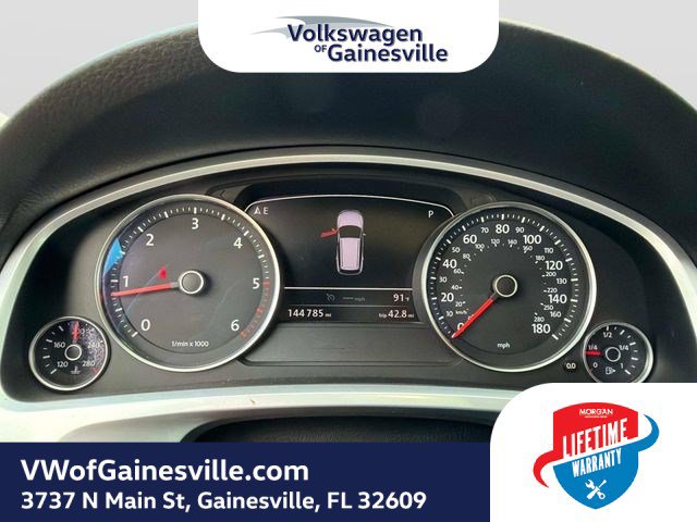Used 2014 Volkswagen Touareg Executive AWD/4WD image 27