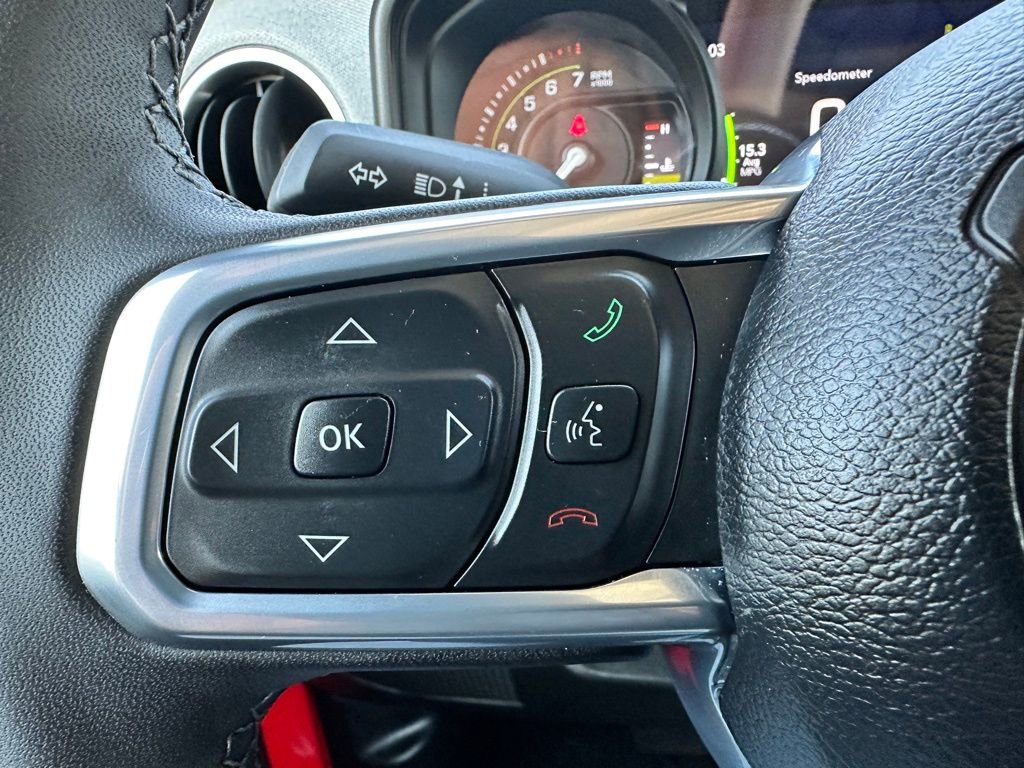 Used 2025 Jeep Wrangler Unlimited Sahara image 27