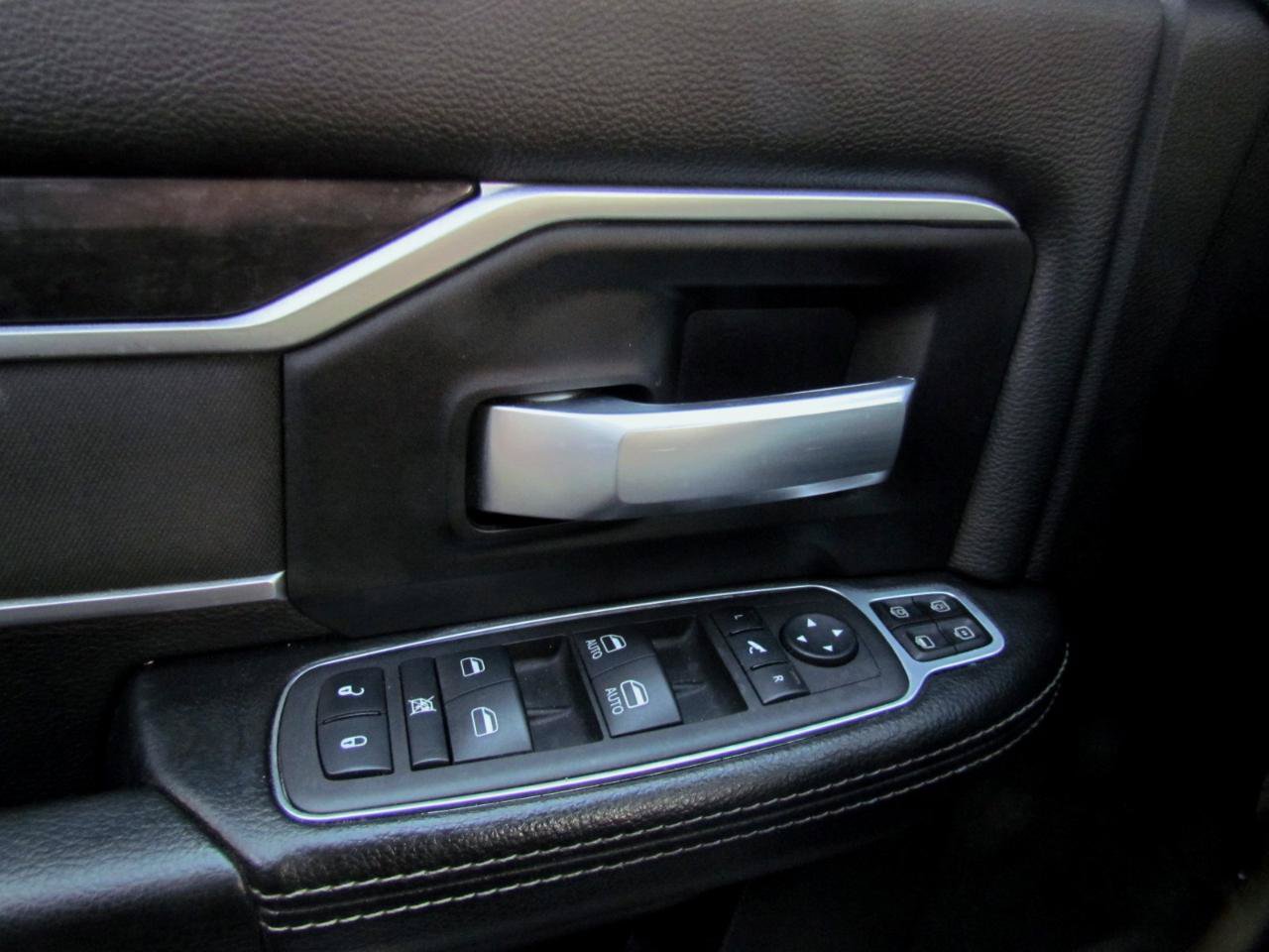 Used 2024 RAM 2500 Big Horn AWD/4WD image 25