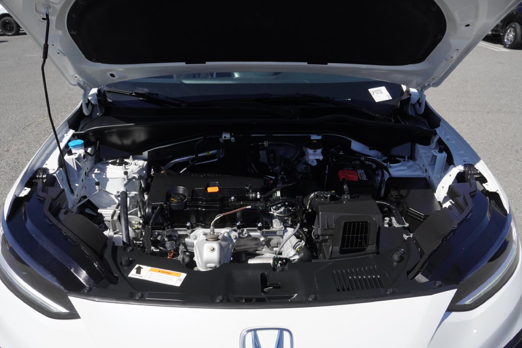 Used 2025 Honda HR-V Sport image 36