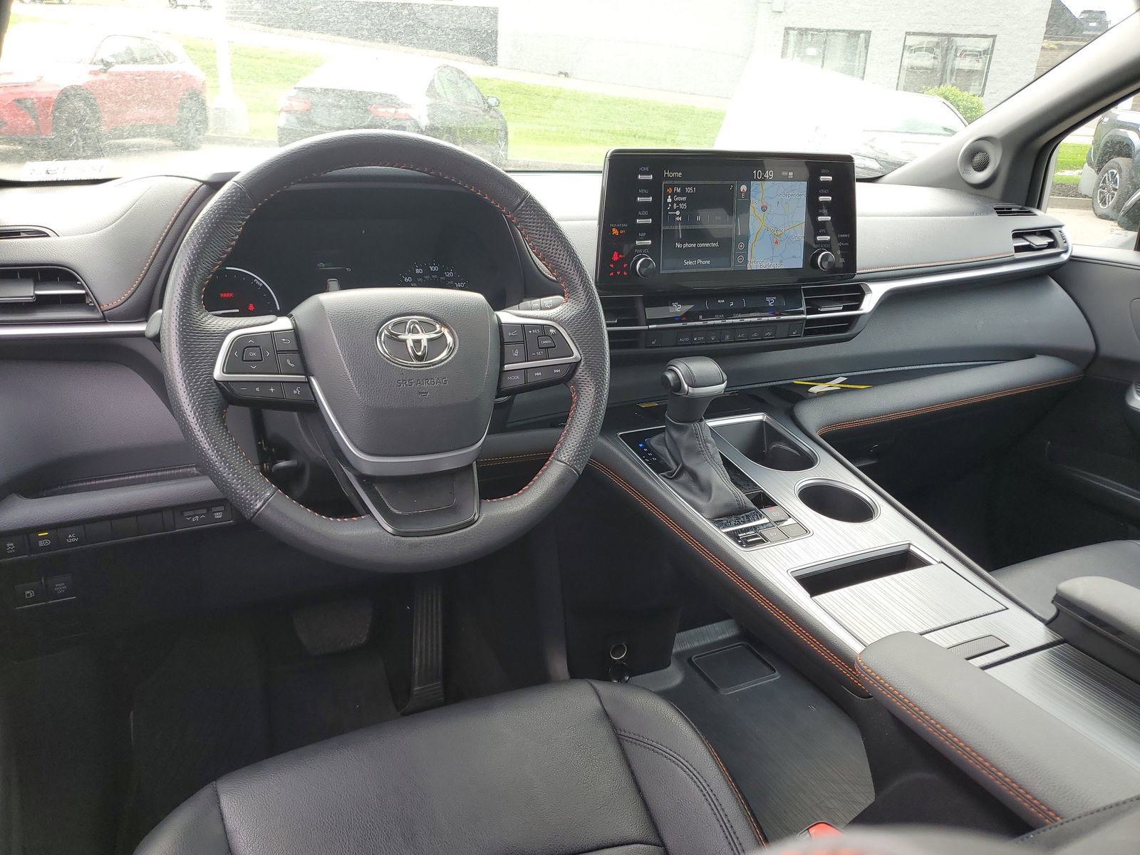 Used 2024 Toyota Sienna XSE image 11