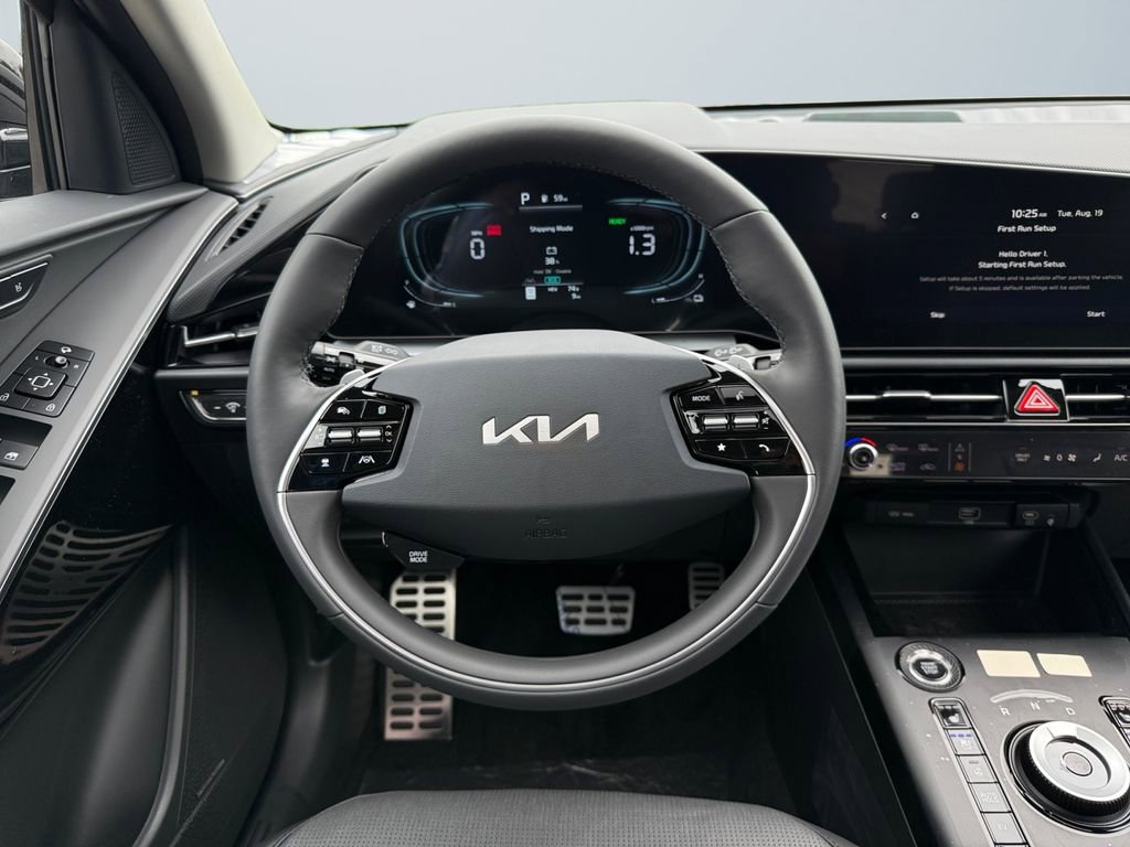New 2025 Kia Niro SX Touring FWD image 12