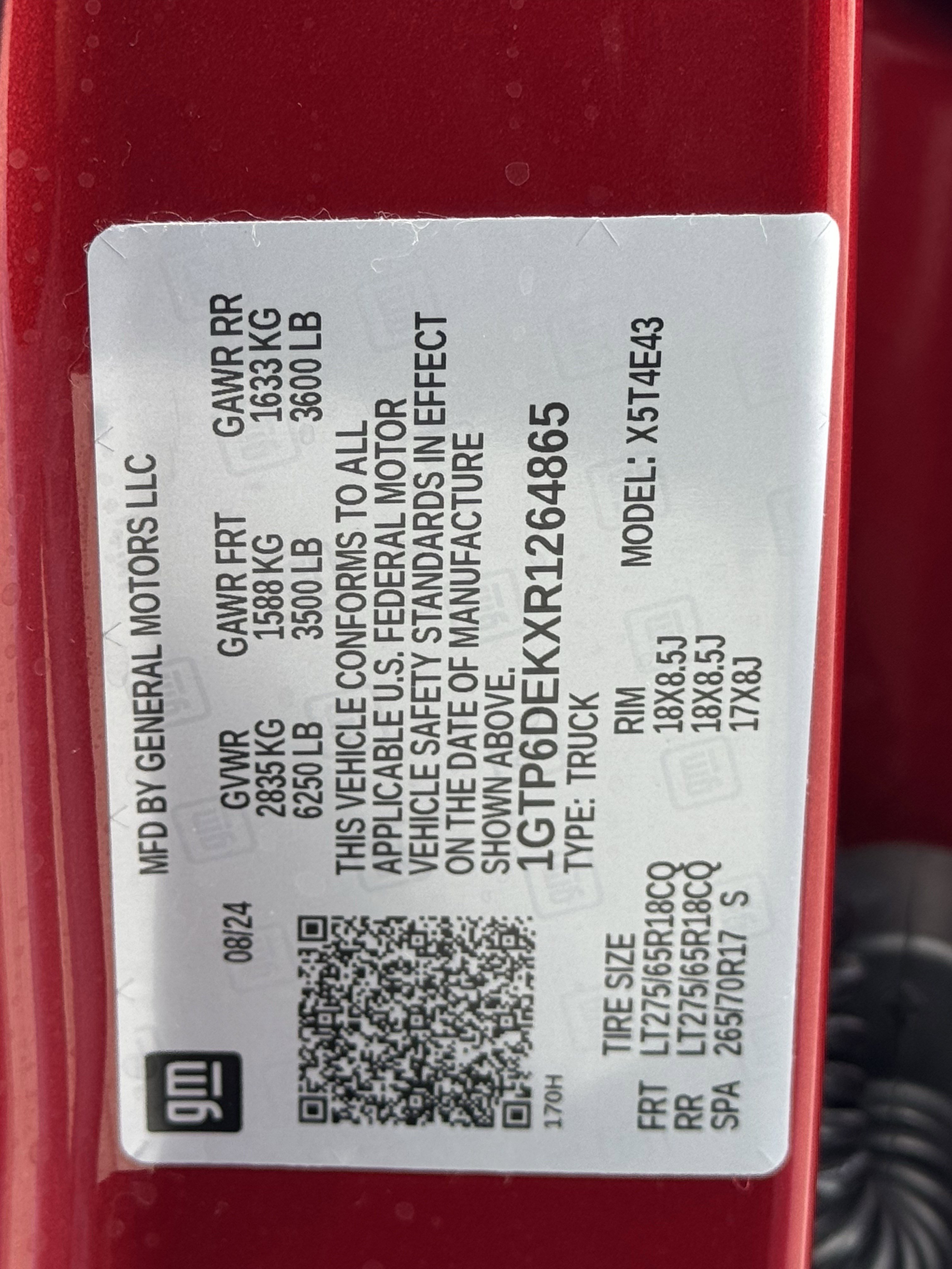 Used 2024 GMC Canyon AT4 w/ Technology Package image 32