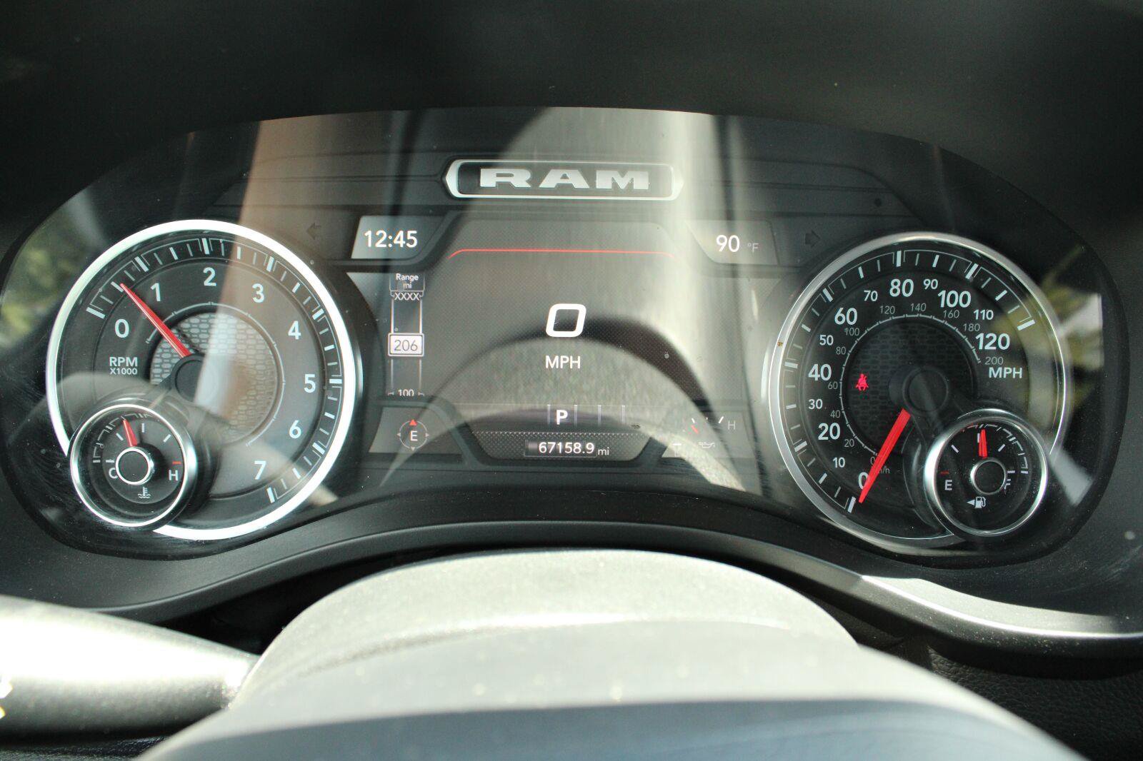 Used 2025 RAM 1500 Laramie AWD/4WD image 21