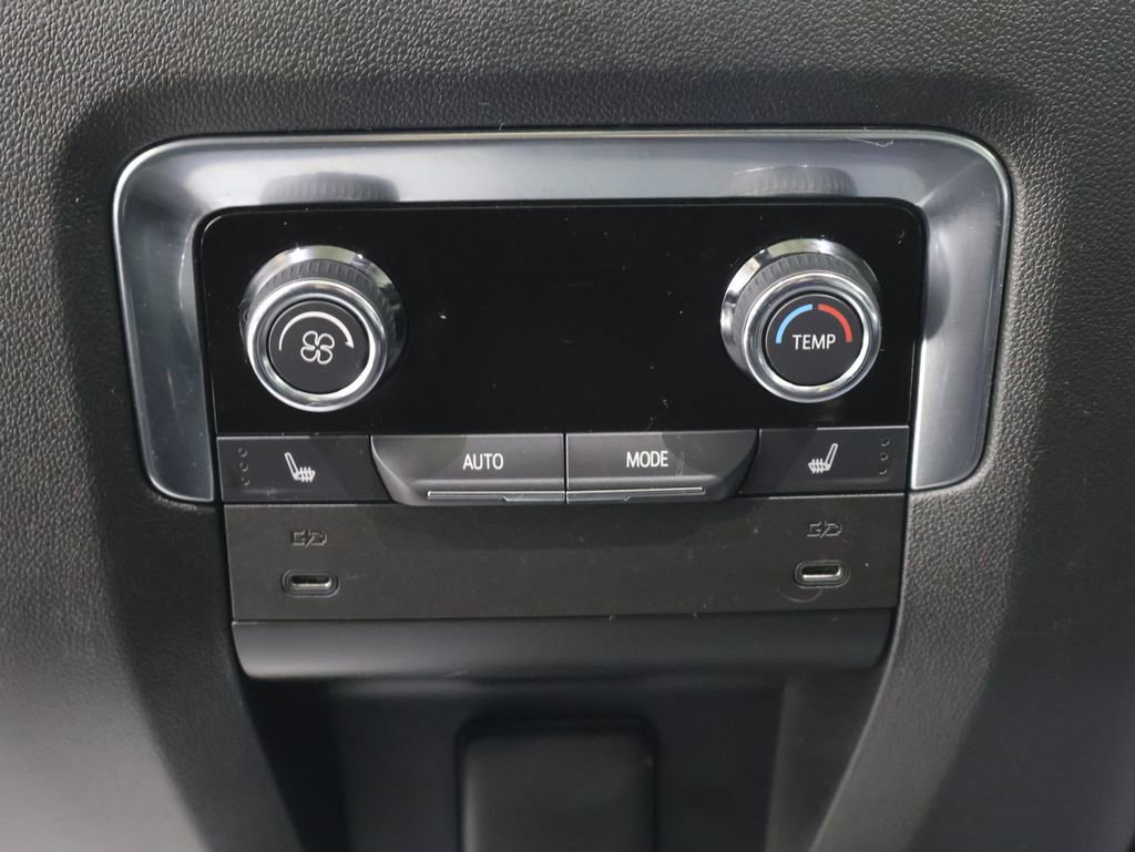 Used 2025 Chevrolet Tahoe Premier w/ Sun And Tow Package image 19