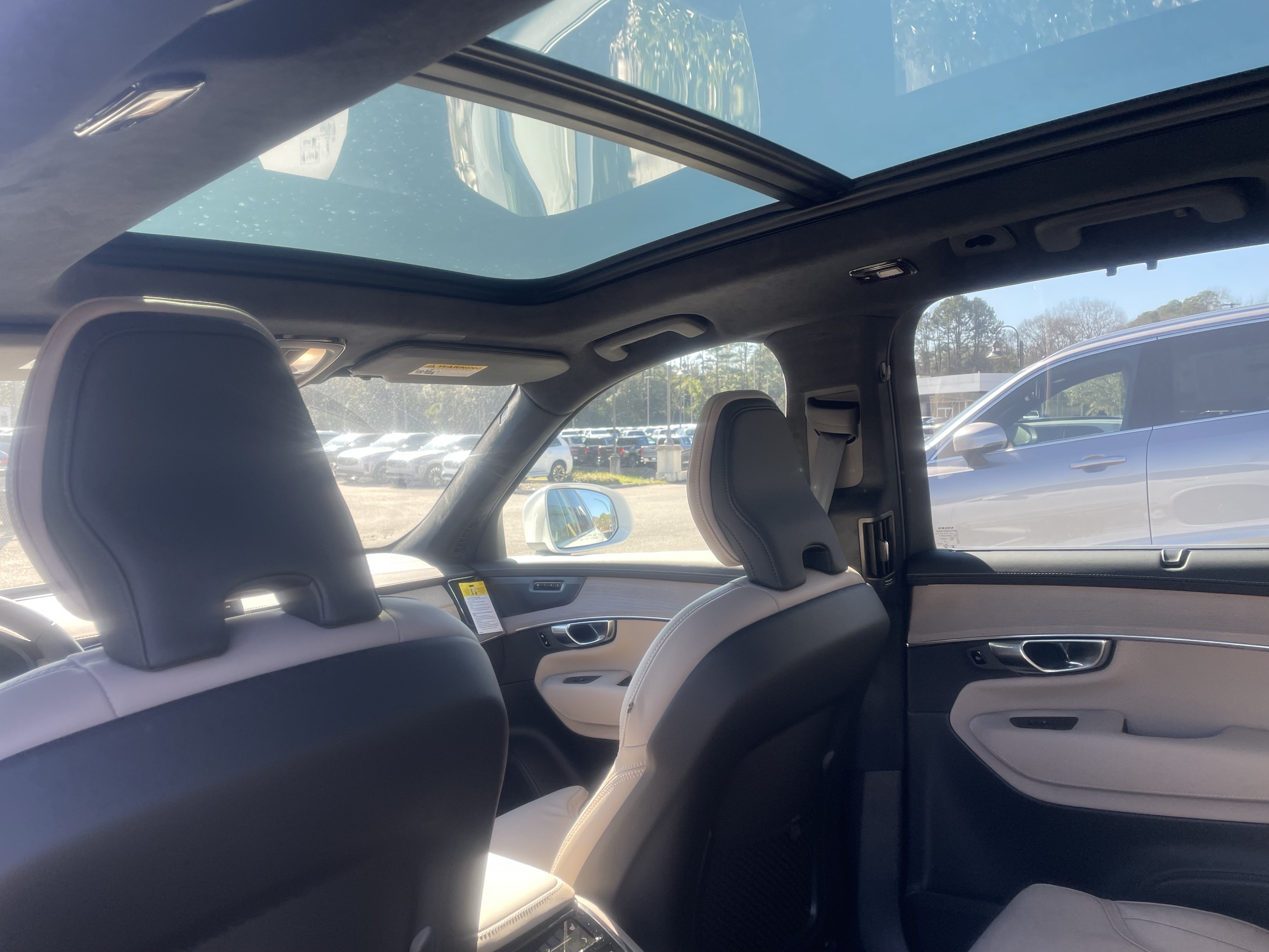 New 2026 Volvo XC90 B6 Ultra w/ Lounge Package AWD/4WD image 13