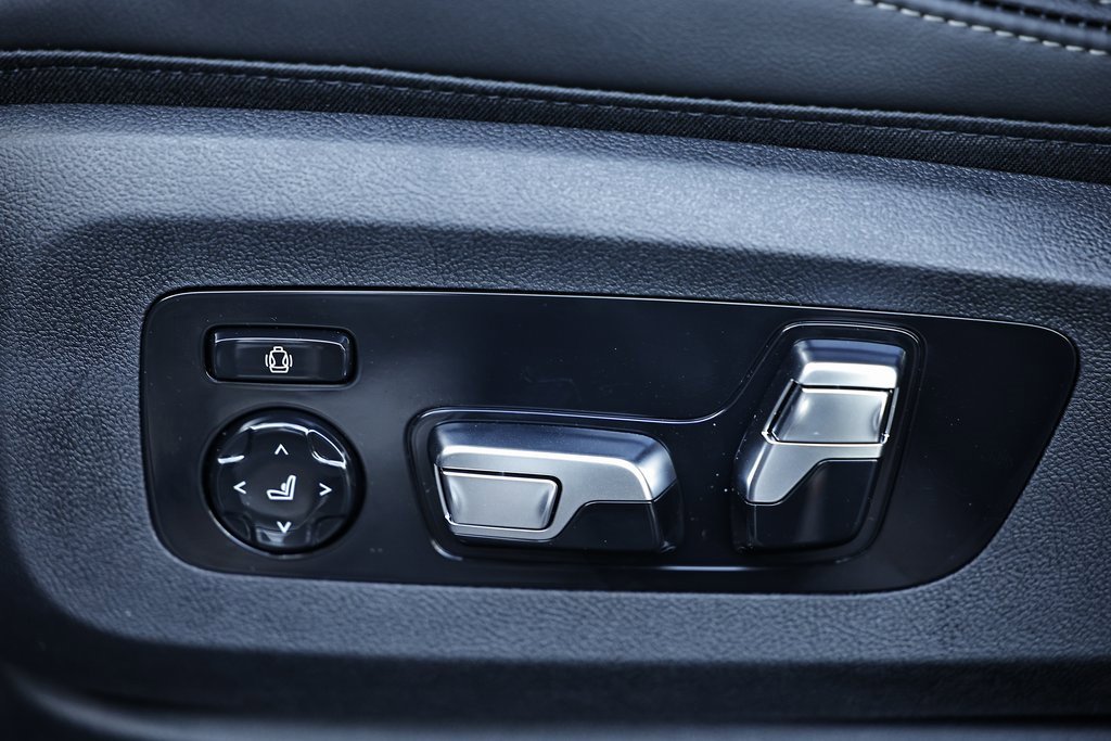 New 2026 BMW X5 M60i w/ Executive Package image 23