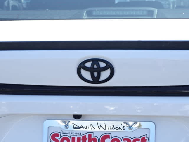 Certified 2022 Toyota Corolla SE w/ Carpet Mat Package (TMS) FWD image 9
