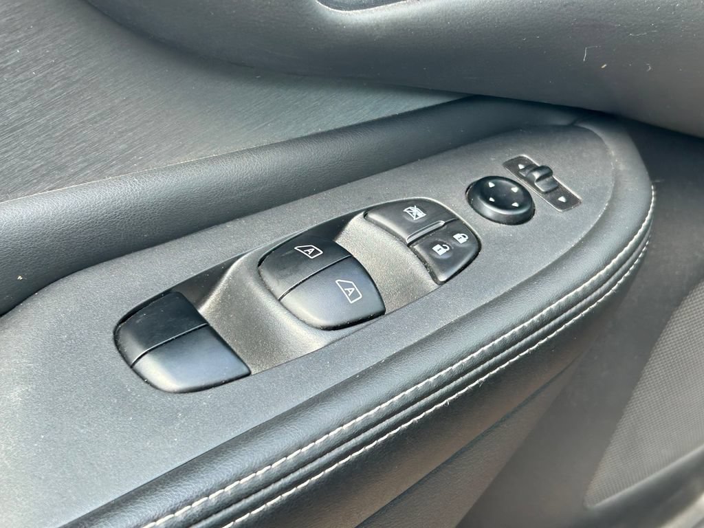 Used 2020 Nissan Murano SV w/ Premium Package FWD image 24