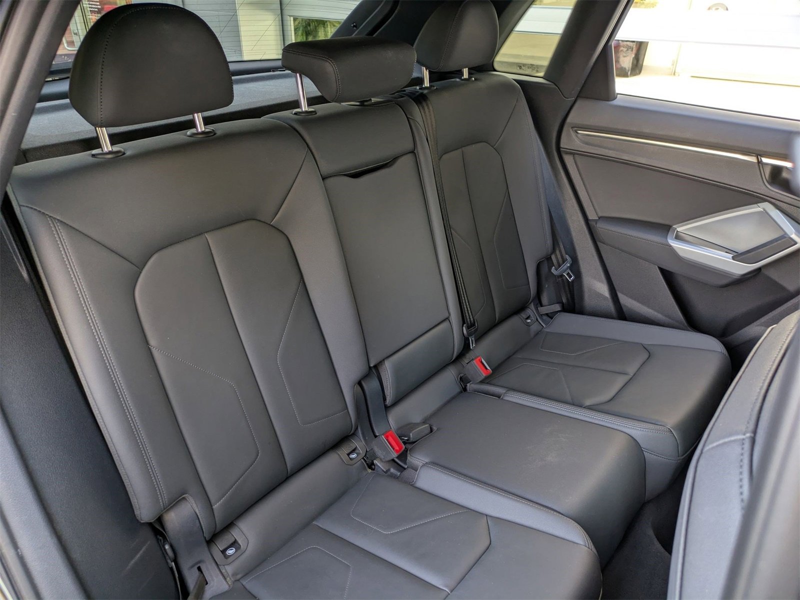 Used 2023 Audi Q3 2.0T Premium w/ Convenience Package image 28