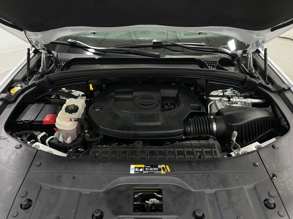 Used 2021 Jeep Grand Cherokee L Overland w/ Advanced Protech Group III image 28