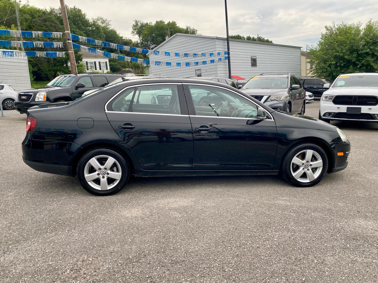 Used 2009 Volkswagen Jetta SE FWD image 8