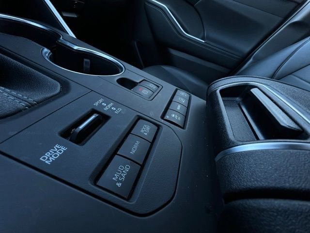 Used 2022 Toyota Highlander XLE image 24