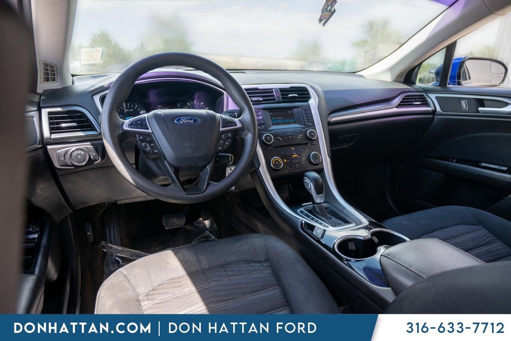 Used 2016 Ford Fusion SE image 20