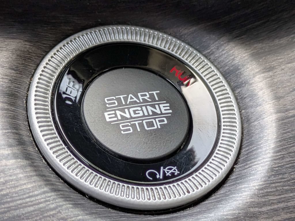 Used 2023 Jeep Grand Cherokee 4WD 4xe image 30