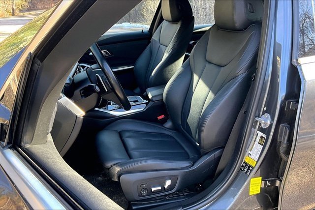 Used 2019 BMW 330i xDrive Sedan w/ Convenience Package image 21