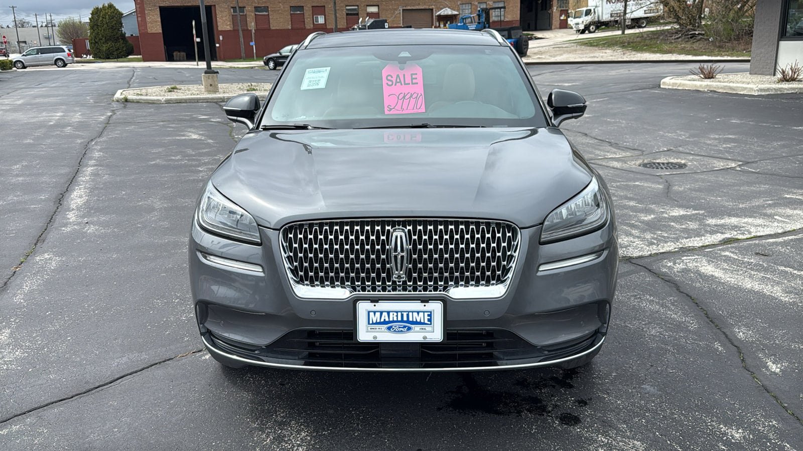 Used 2022 Lincoln Corsair Reserve w/ Equipment Group 201A AWD/4WD image 2