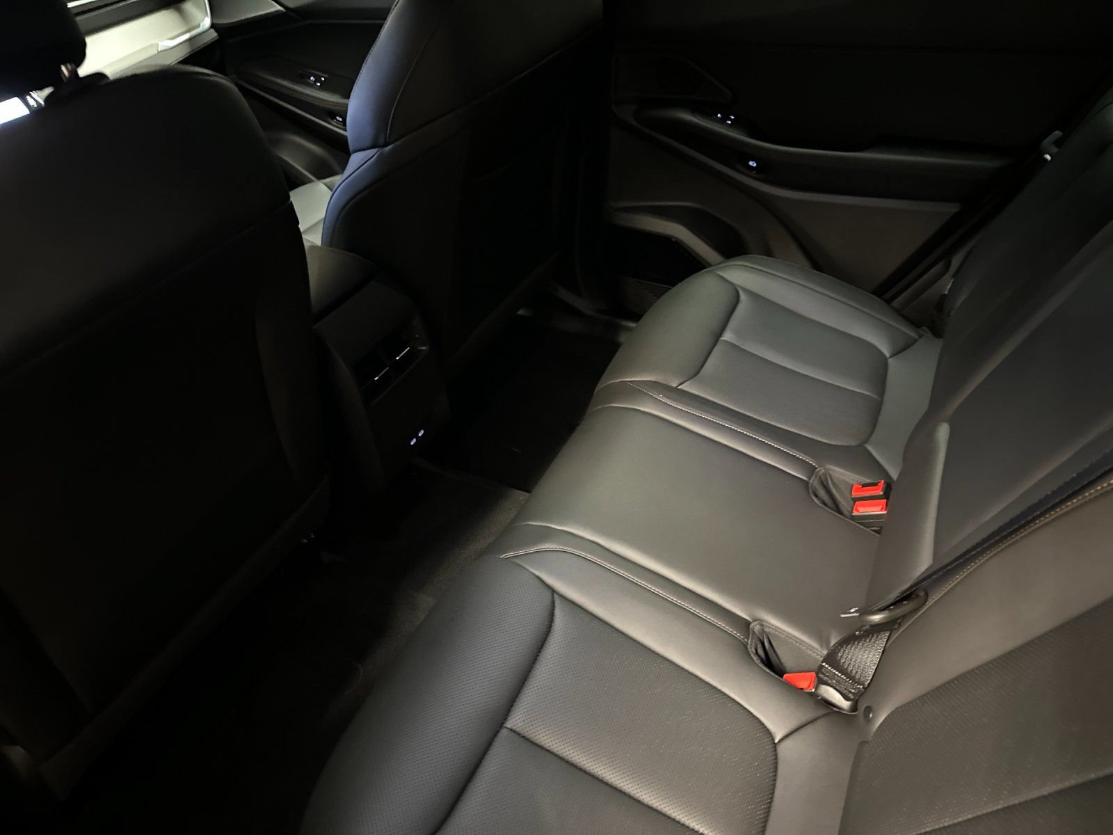 New 2026 Jeep Cherokee Limited AWD/4WD image 11