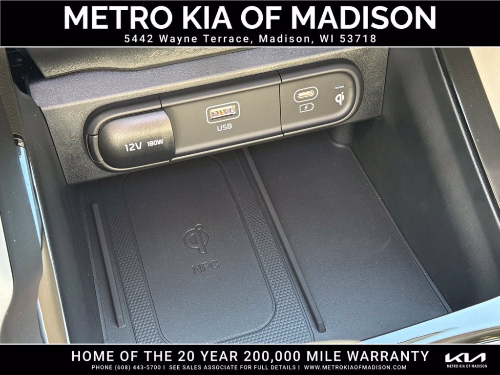 Used 2024 Kia Telluride SX Prestige w/ Towing Package AWD/4WD image 27