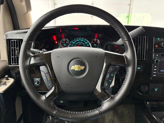 Used 2020 Chevrolet Express 2500 w/ Enhanced Convenience Package image 21