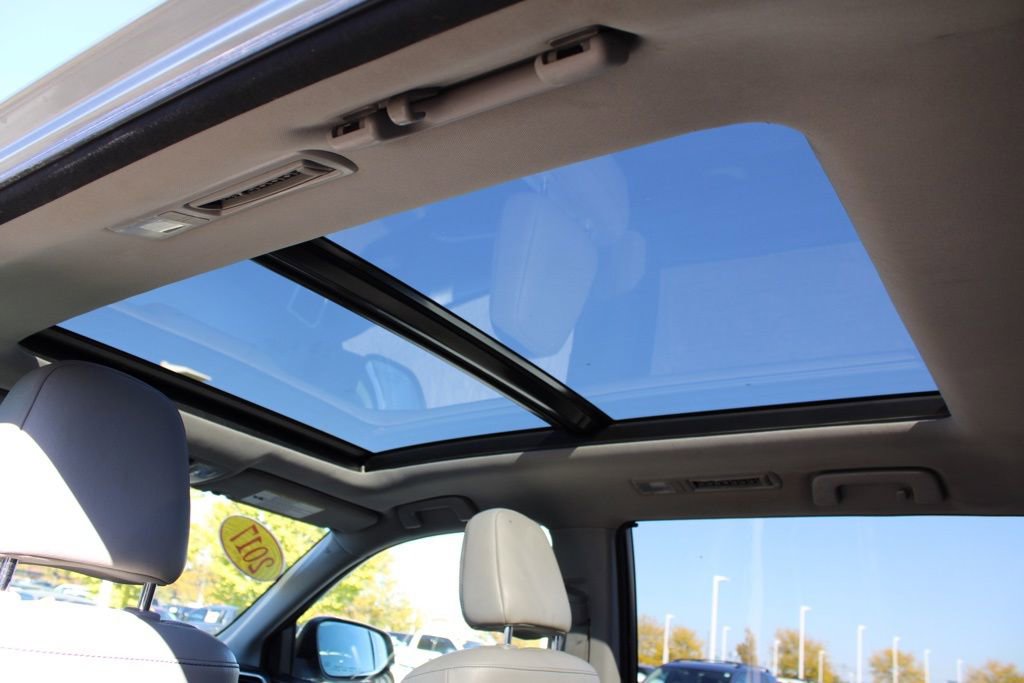 Used 2017 Toyota Highlander Limited Platinum image 30