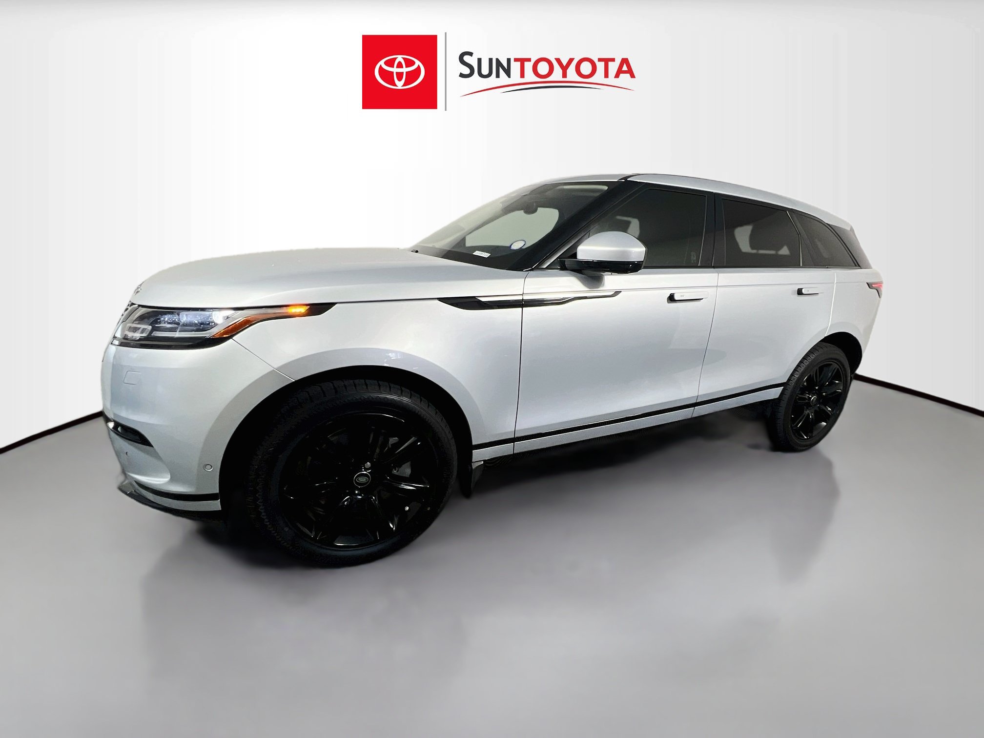 Used 2021 Land Rover Range Rover Velar S AWD/4WD image 2