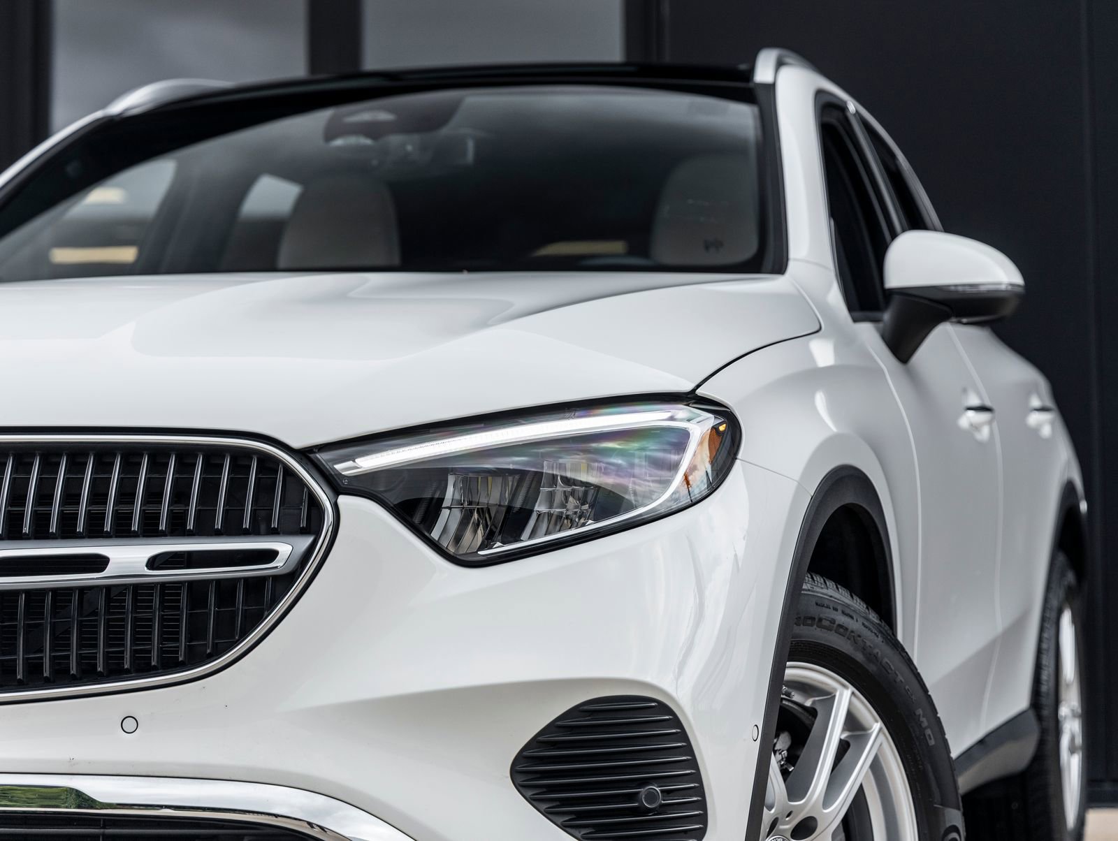 Used 2025 Mercedes-Benz GLC 300 image 13