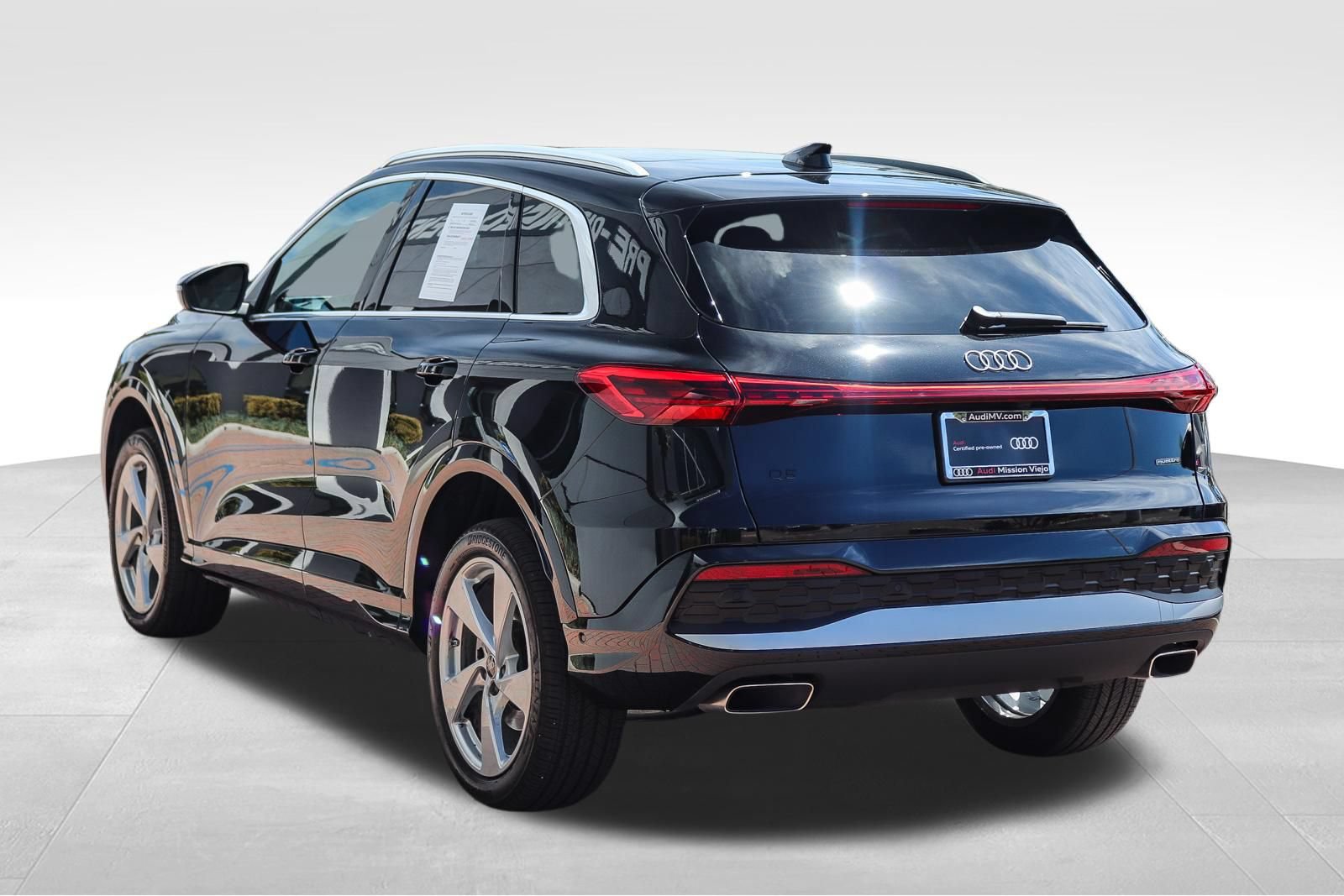 Certified 2025 Audi Q5 Premium Plus w/ Premium Plus AWD/4WD image 5
