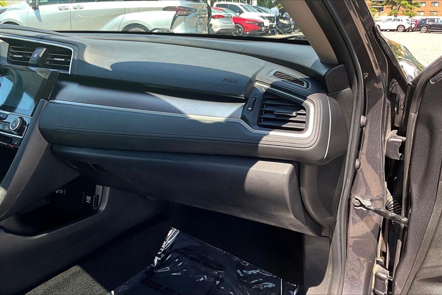 Used 2018 Honda Civic EX-T image 16