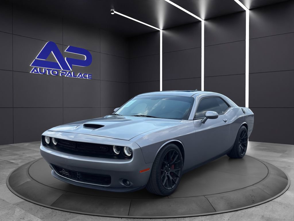 Used 2016 Dodge Challenger SRT w/ Technology Group