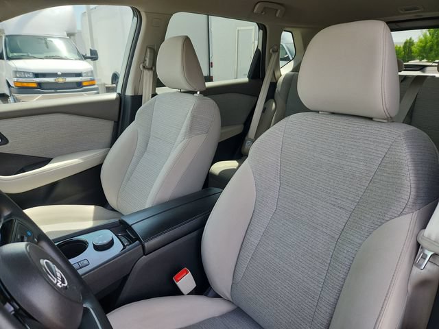 Used 2023 Nissan Rogue SV AWD/4WD image 23