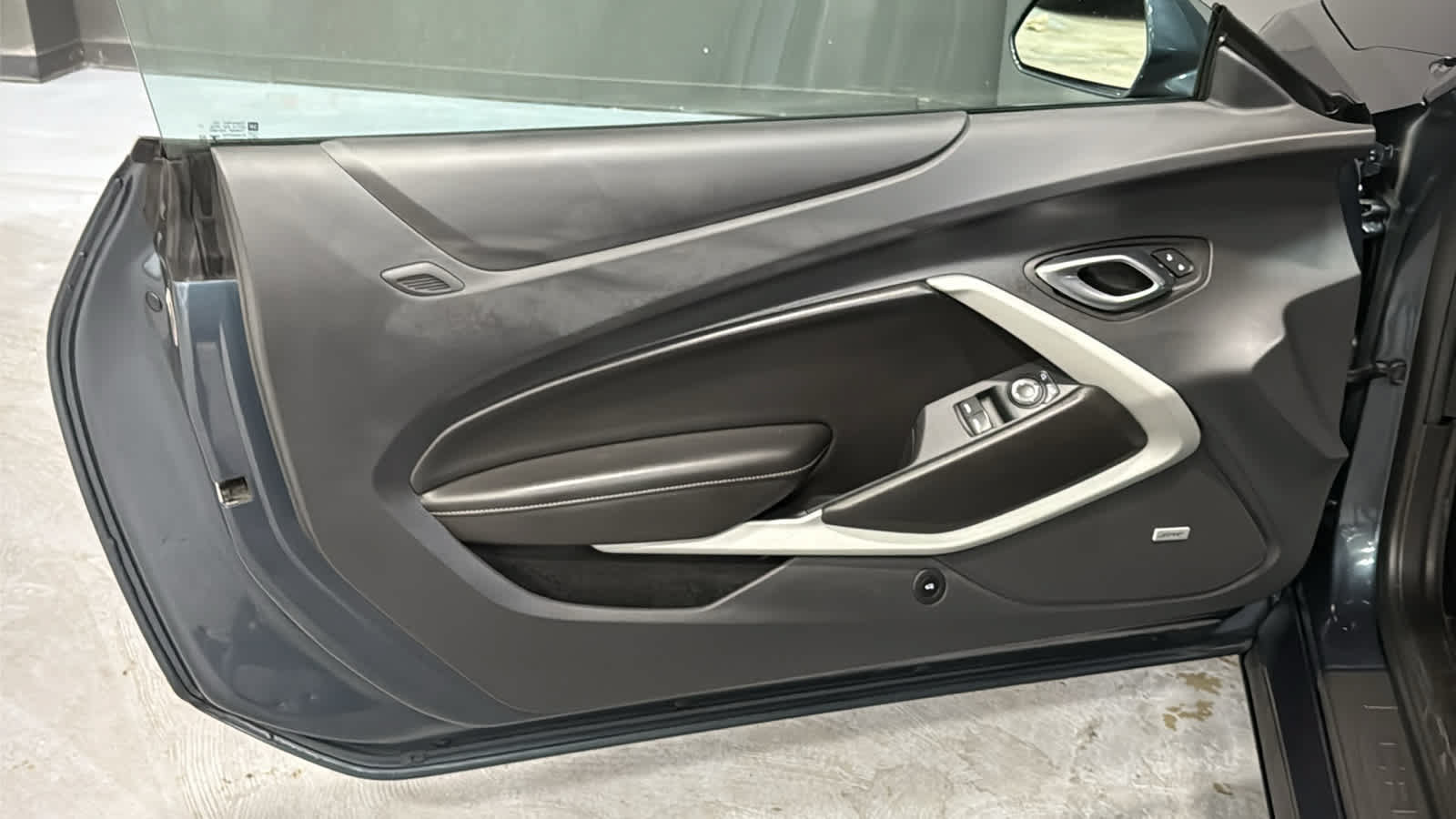 Used 2023 Chevrolet Camaro LT w/ RS Package RWD image 9