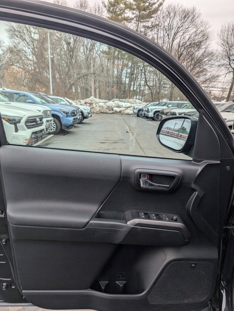 Certified 2021 Toyota Tacoma TRD Off-Road w/ TRD Premium Off Road Package image 13