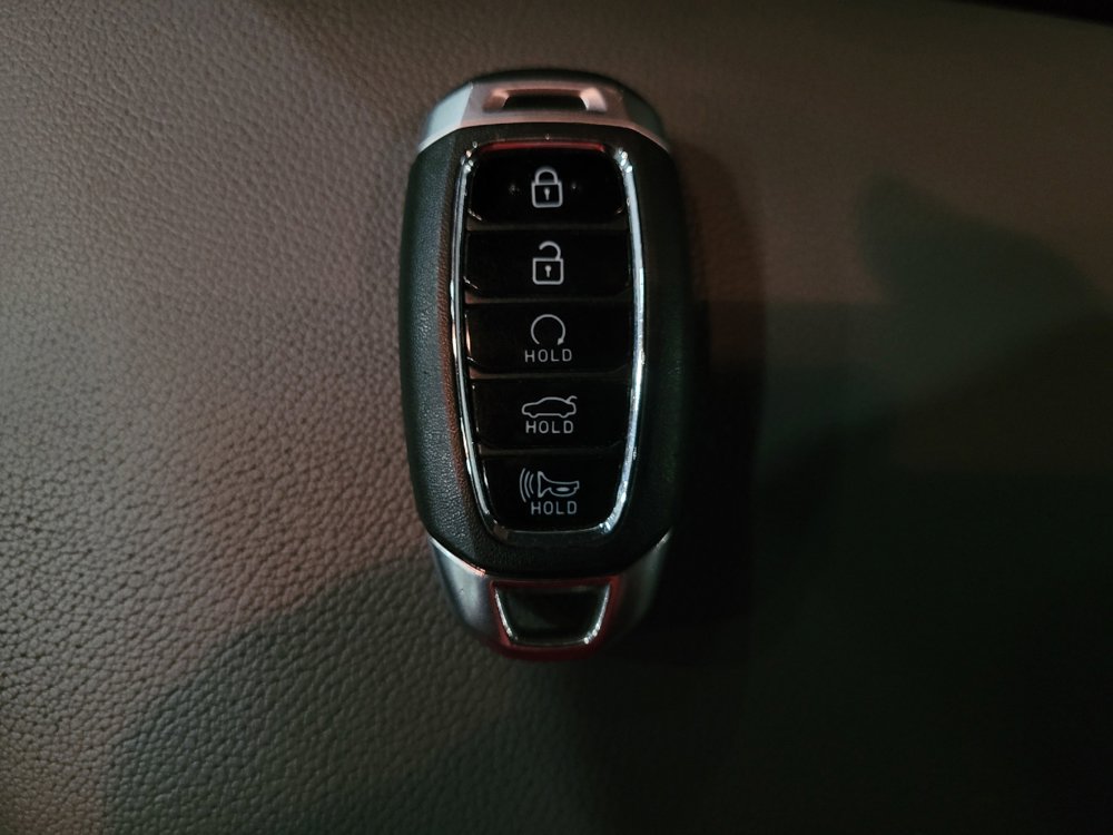 Used 2023 Hyundai Elantra SEL FWD image 32