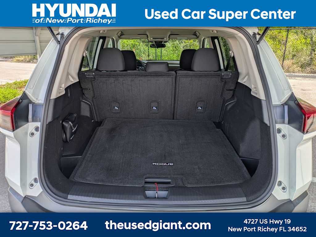 Used 2023 Nissan Rogue S FWD image 12