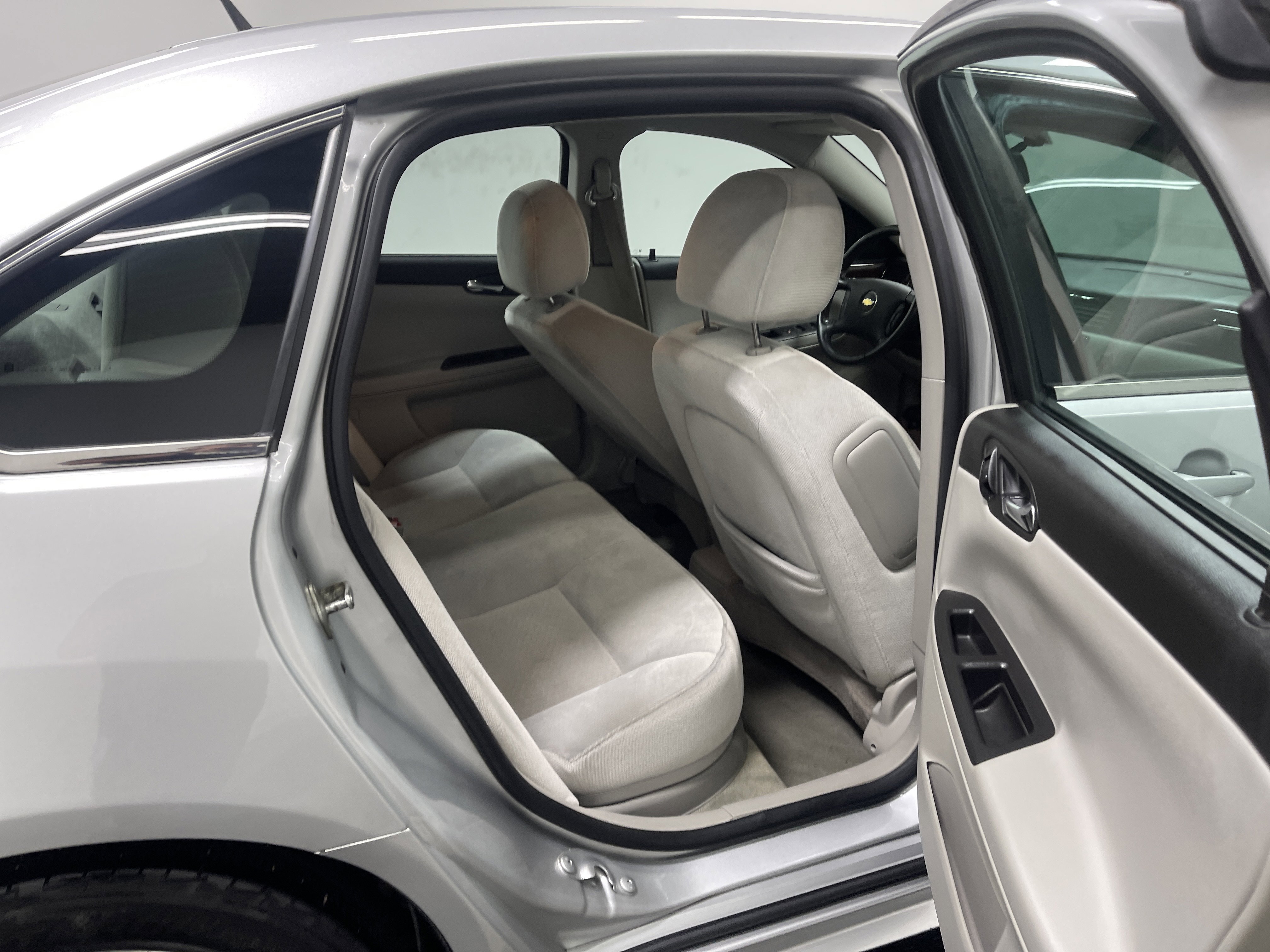 Used 2013 Chevrolet Impala LT w/ LT Sunroof Package FWD image 19