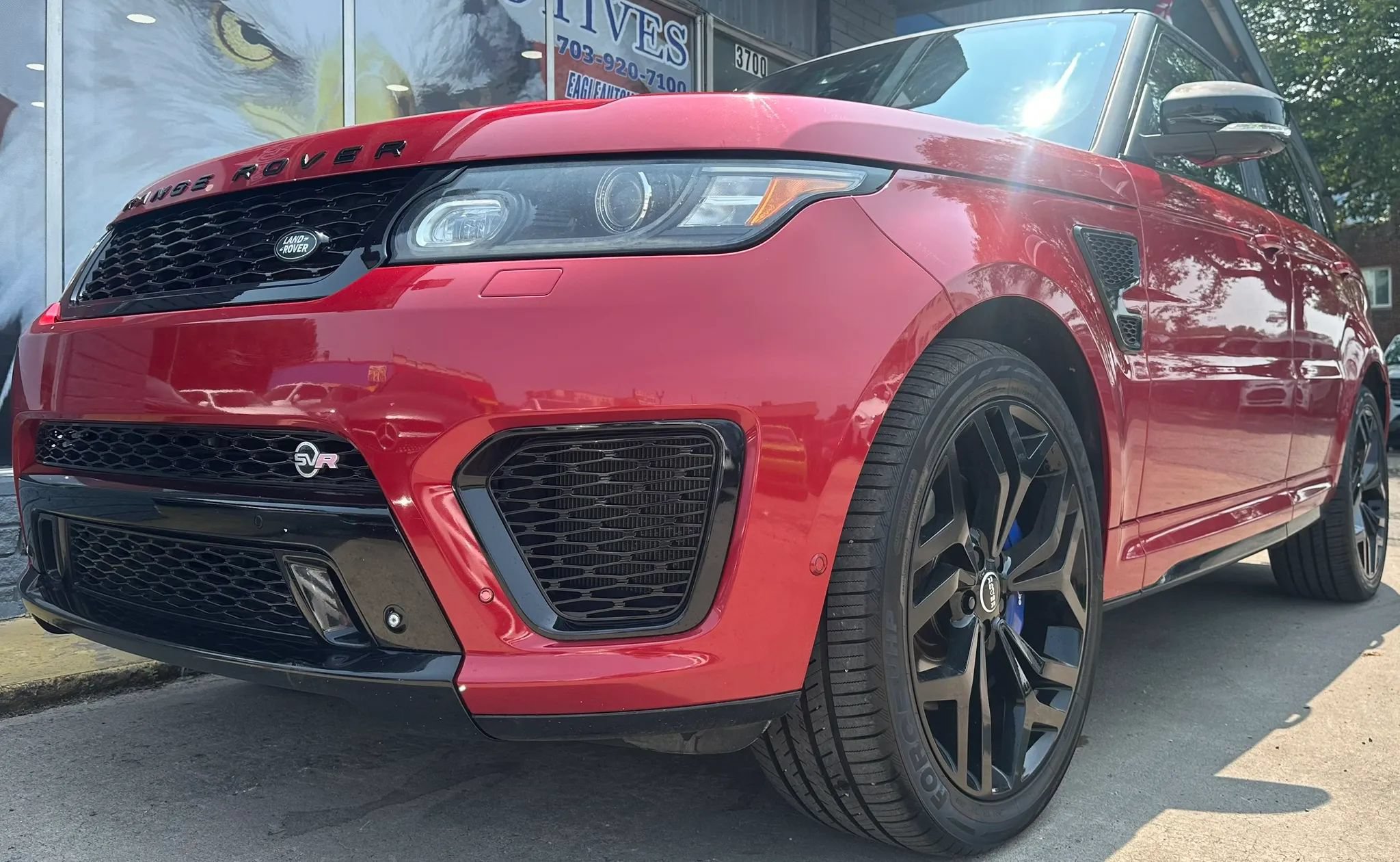 Used 2015 Land Rover Range Rover Sport SVR AWD/4WD image 6