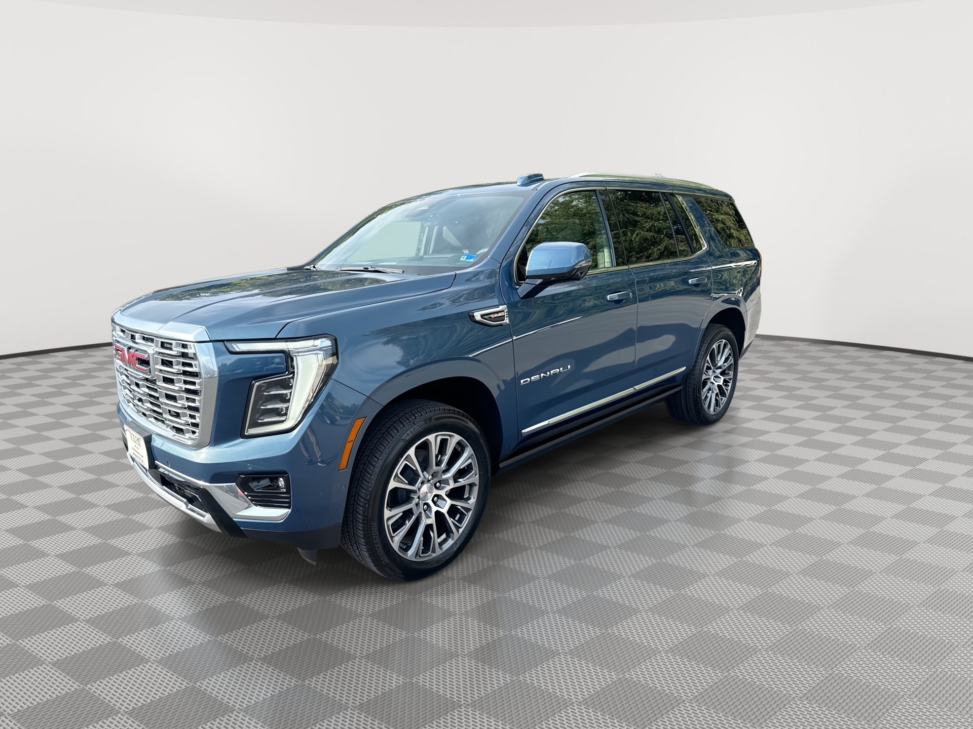 New 2026 GMC Yukon Denali w/ Denali Reserve Package AWD/4WD image 4